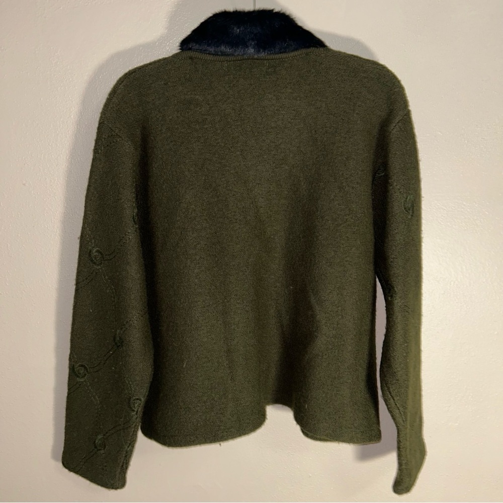 Women's VTG tally ho wool Green SWEATER with Faux Fur Collar - Picture 2 of 4
